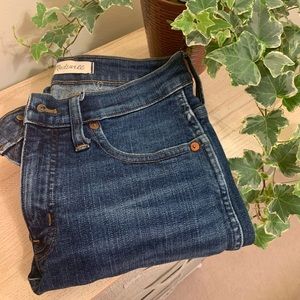 Madewell Slim Straight Jeans (Size 26)